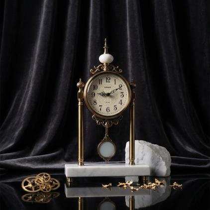 Metal Luxury Office Swing Desk Clock With Marble Base